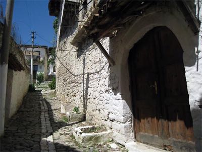 Ruelle Berat